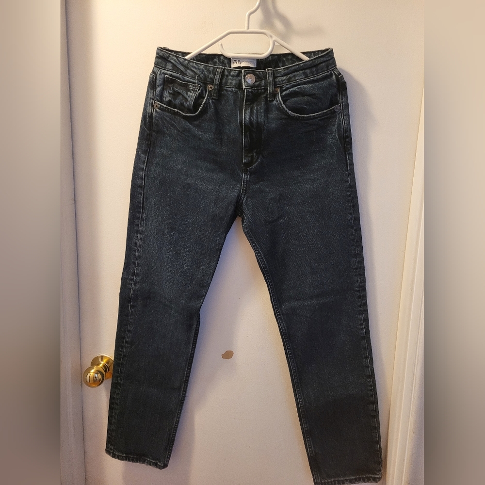 ZARA High Wasted Dark Wash Mom Jeans